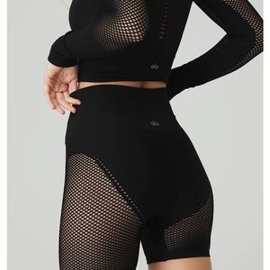 Alo yoga seamless open air short high waist biker small